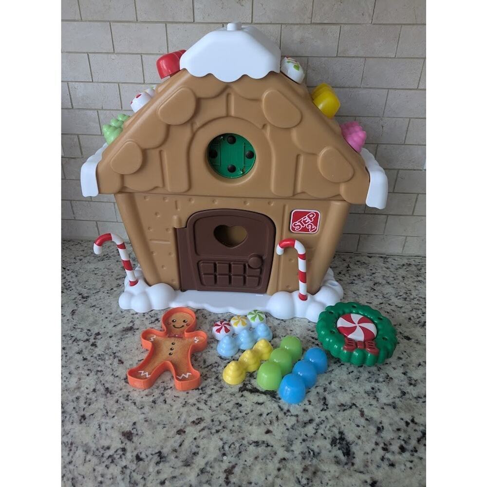 Step2 My First Gingerbread House Christmas Playset Lights & Music **READ** - Picture 3 of 5